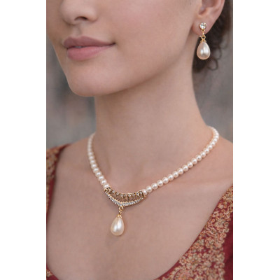 Single Line Pearl Chain...