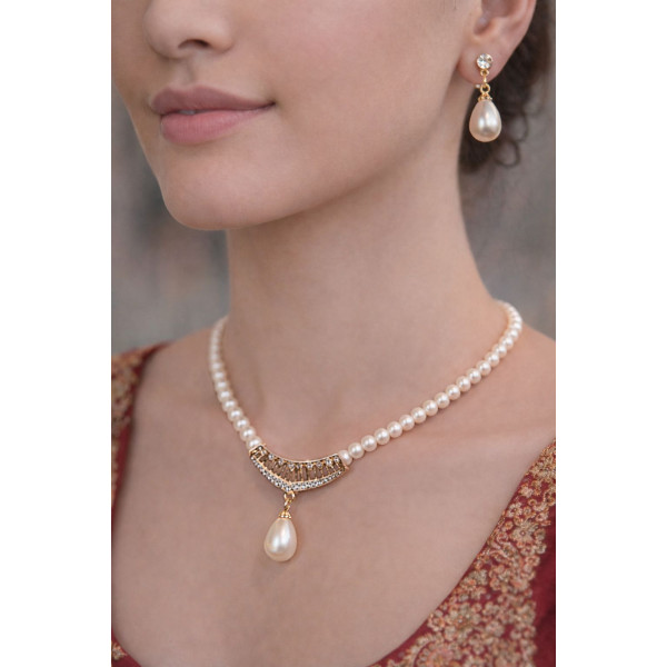 Single Line Pearl Chain Matching Earnnings Set