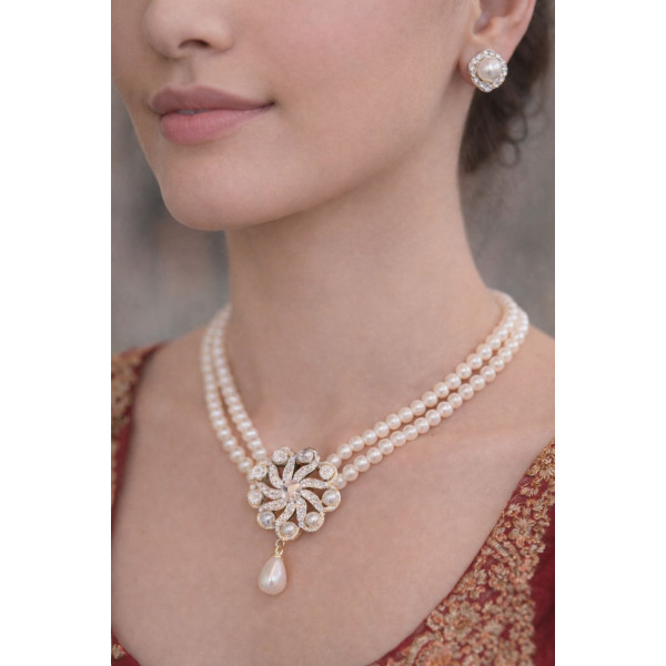 Pearl Chain with Designer Pendant & Matching Earrings Set