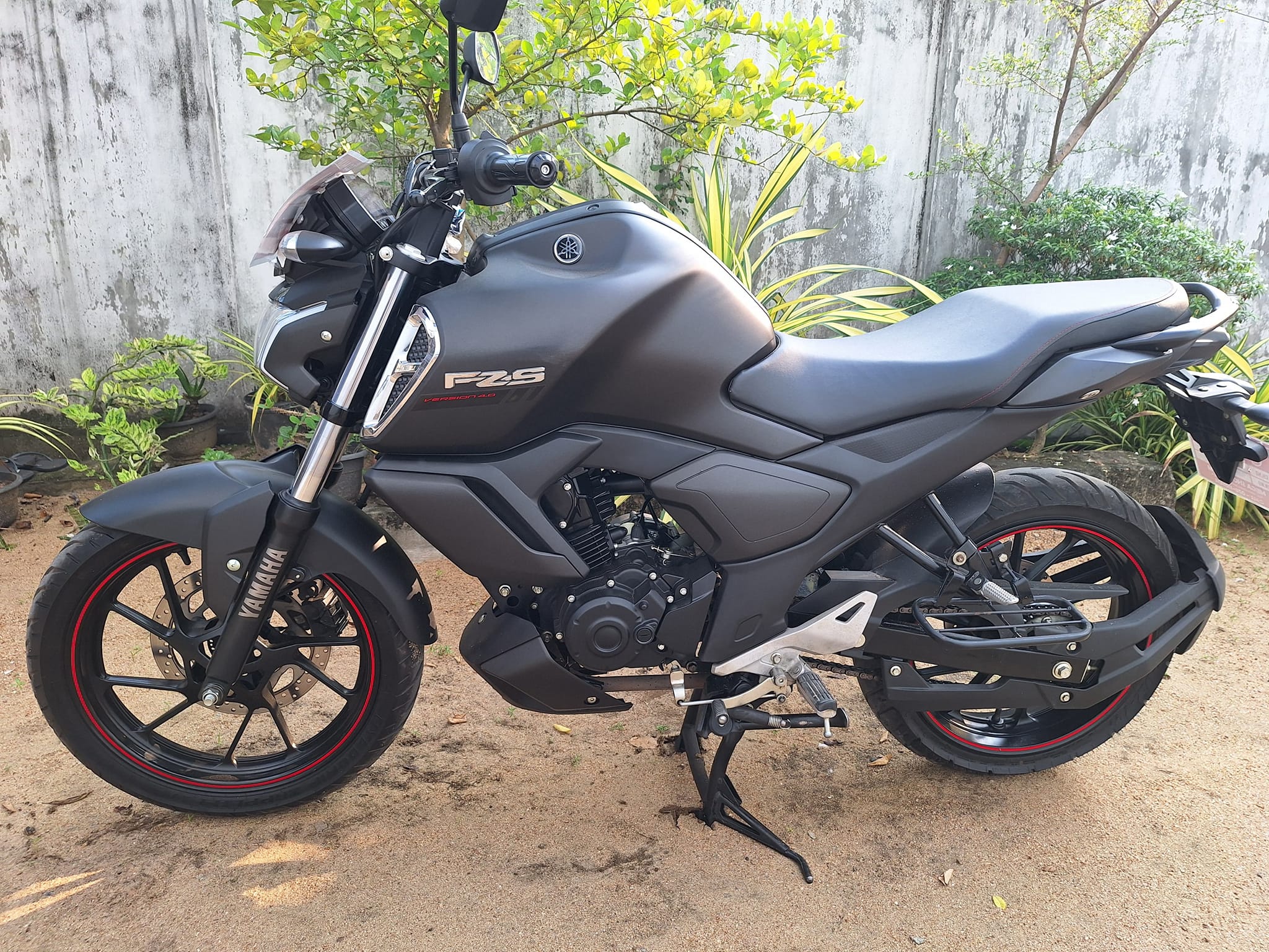 Fz v4  Matte Black  for sale