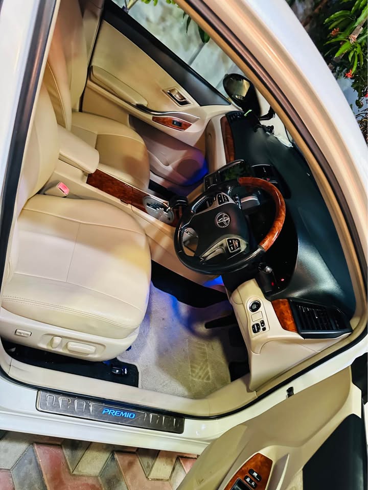 Toyota Premio G Superior